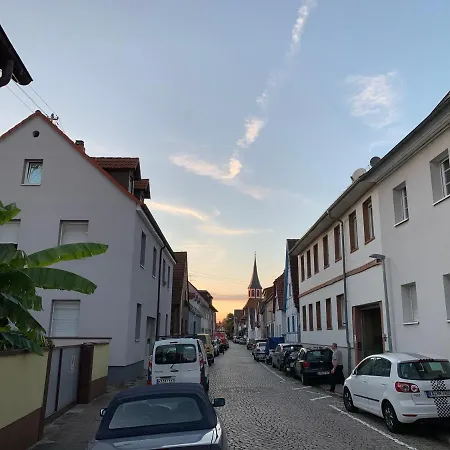 Romantisches Kamin-Apartment By Rabe - Netflix & Coffee-Bar & Parkplatz Karlsruhe Exterior foto